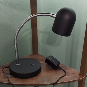 Ore International Matte Black LED Goose Neck Table Lamp